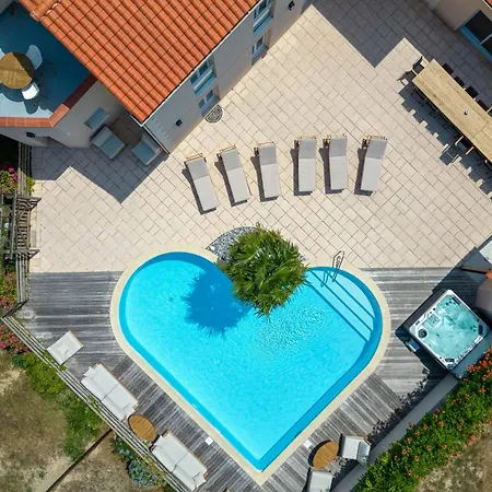15 Pax Pool Pétanque&lake Villa