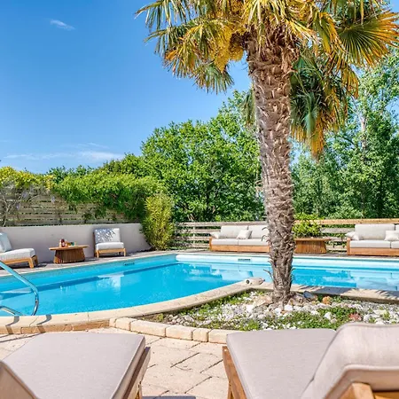 Les Hauts Du 15 Pax Pool Petanque & ヴィラ *