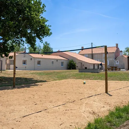 Villa 15 Pax Pool Pétanque&lake *